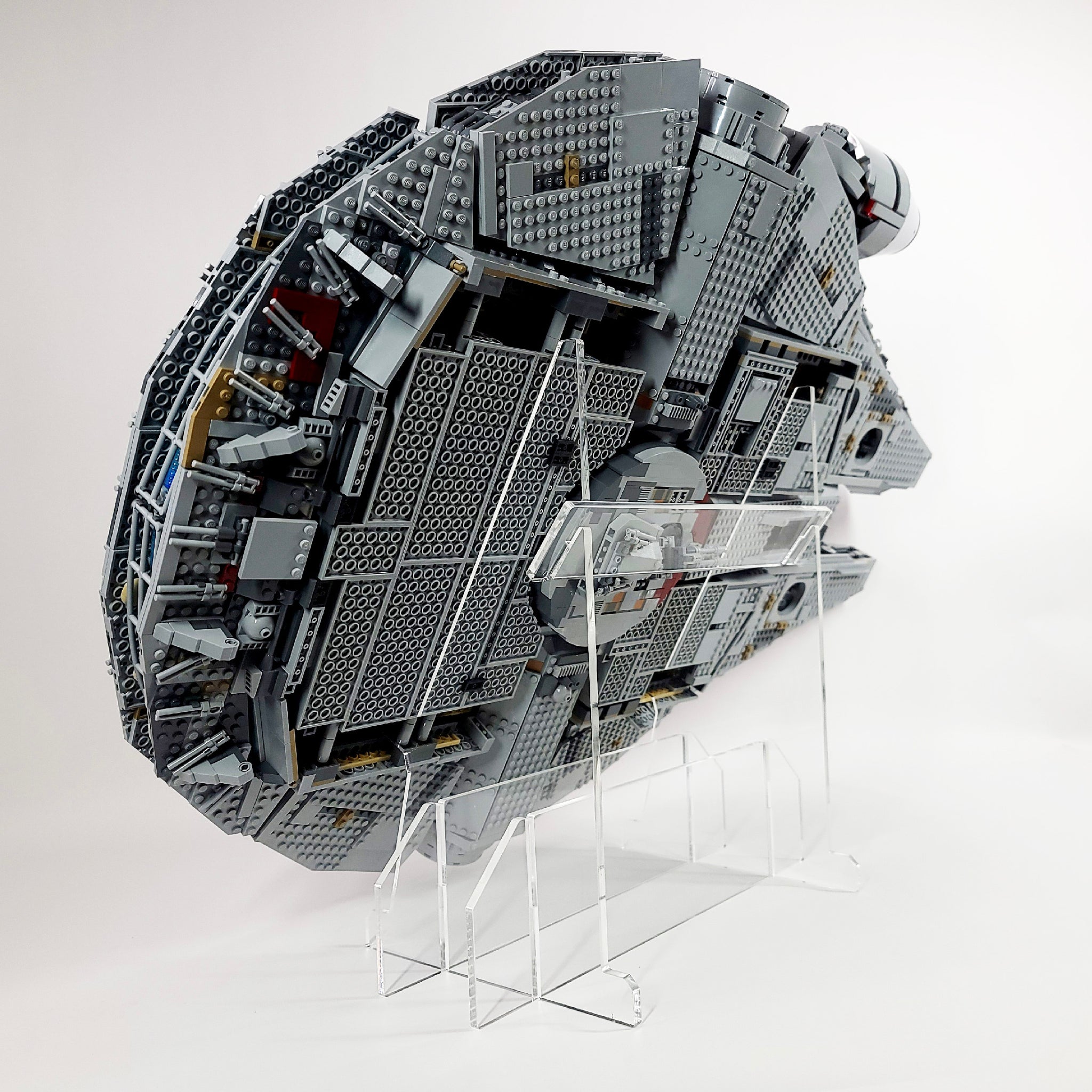 UCS Millennium Falcon (#75192) Acrylic Stand – Scobo Design, LLC